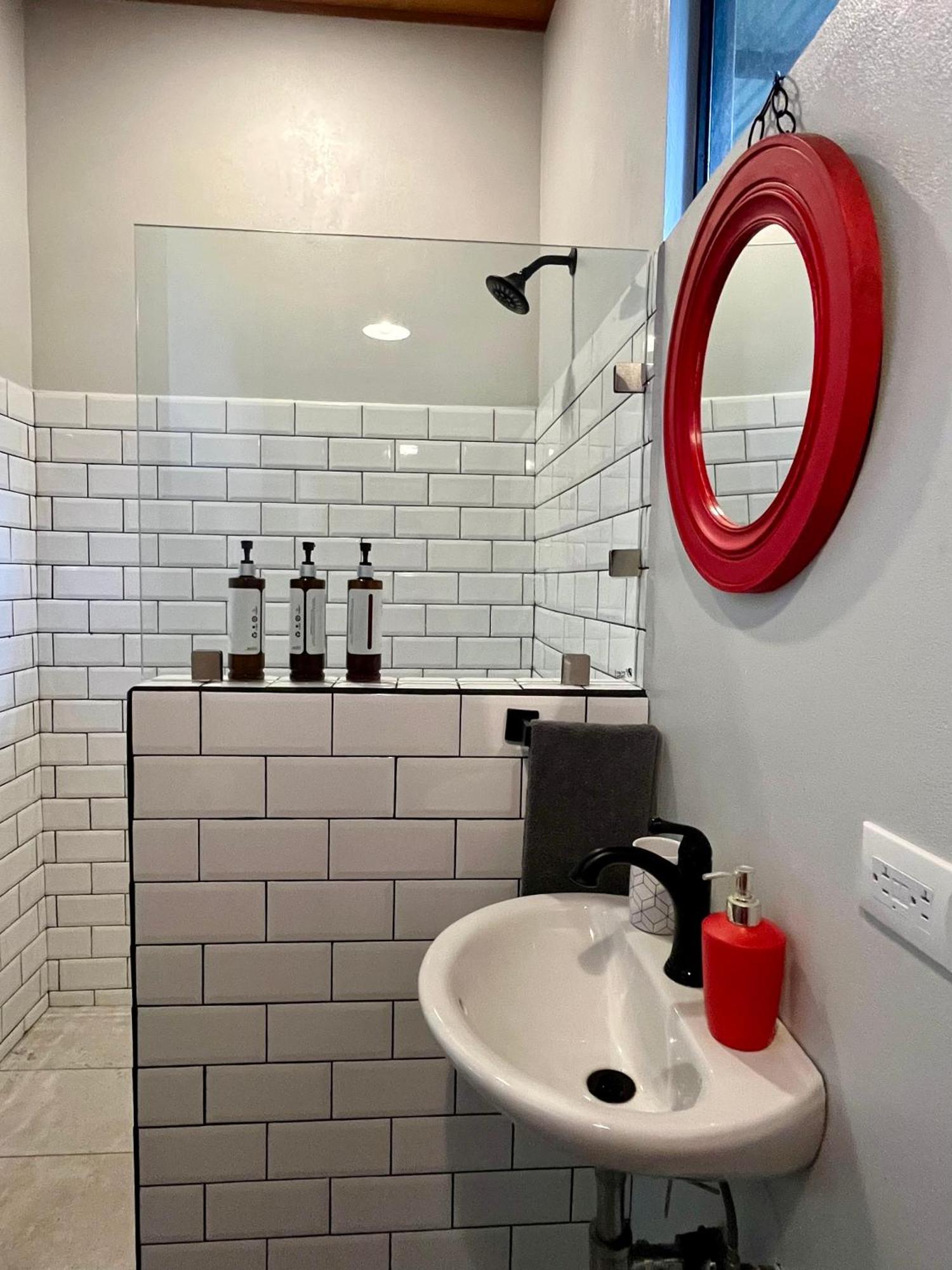 Industrial Studio With Private Jacuzzi Uvita Esterno foto